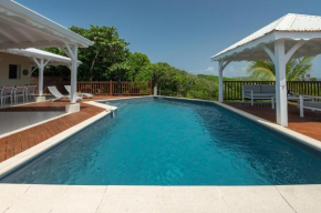 VILLA HOLIDAYS - Piscine + Vue sur mer + Accès randonnée